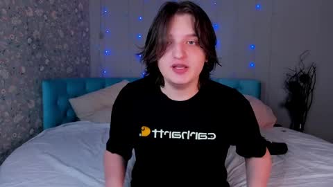 Snapshot of delalex chatting on 8, 3, 2026 Alex online show from 8, 3, 2026