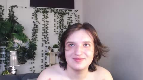 Snapshot of delalex chatting on 15, 3, 2026 Alex online show from 15, 3, 2026