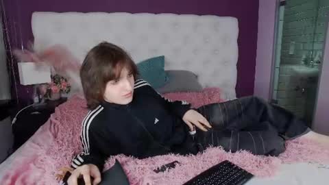 Snapshot of delalex chatting on 14, 7, 2026 Alex online show from 14, 7, 2026