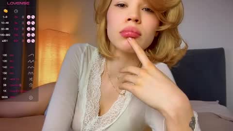 Snapshot of delannaspritz chatting on 1, 4, 2026 Lana online show from 1, 4, 2026