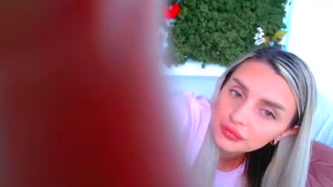 Snapshot of deliciaalove chatting on 23, 3, 2026 deliciaalove online show from 23, 3, 2026