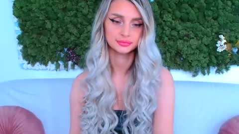 Snapshot of deliciaalove chatting on 8, 4, 2026 deliciaalove online show from 8, 4, 2026