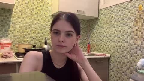 Kiki online show from 15, 4, 2026