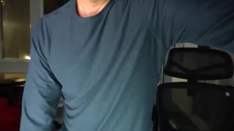 Snapshot of delicioso4u chatting on 4, 12, 2025 delicioso4u online show from 4, 12, 2025