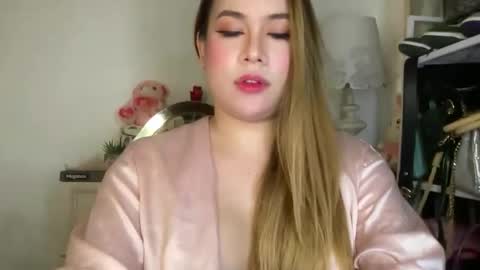 Snapshot of delicious_iya69 chatting on 13, 11, 2025 iyalicious online show from 13, 11, 2025