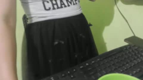 delicious_kitty4u online show from 15, 11, 2025