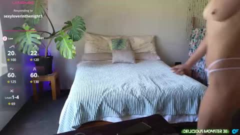 Snapshot of deliciousmonster30 chatting on 4, 10, 2025 Kitty online show from 4, 10, 2025