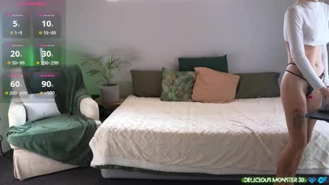 Snapshot of deliciousmonster30 chatting on 4, 12, 2025 Kitty online show from 4, 12, 2025