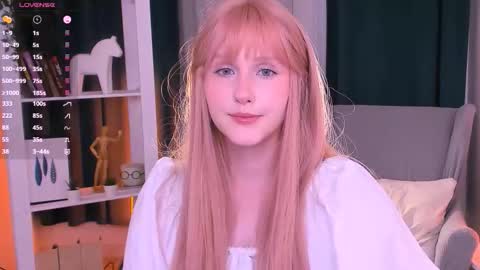 Snapshot of delilahtaylor chatting on 11, 10, 2025 Delilah or Laila online show from 11, 10, 2025