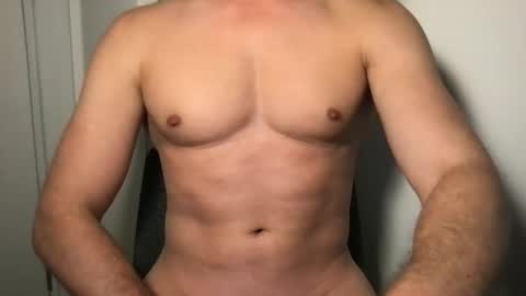 Snapshot of dellamoro chatting on 8, 3, 2026 dellamoro online show from 8, 3, 2026