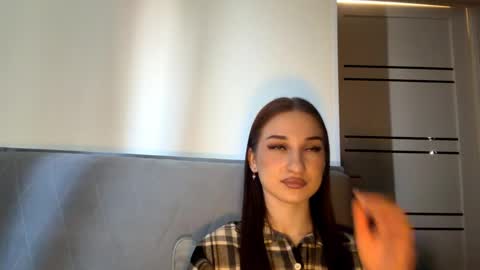 Snapshot of delphaswindler chatting on 25, 4, 2026 Delphaswindler online show from 25, 4, 2026