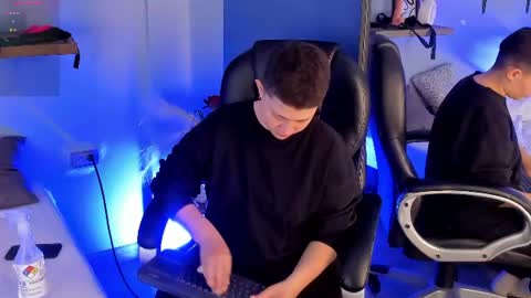 Snapshot of deluca_vega chatting on 1, 7, 2026 Deluca Vega online show from 1, 7, 2026