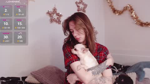 Snapshot of demiamour chatting on 21, 12, 2024 Demi. not your babybabebb and other shit online show from 21, 12, 2024