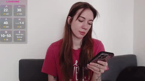 Snapshot of demiamour chatting on 18, 9, 2025 Demi. not your babybabebb and other shit online show from 18, 9, 2025