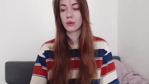 Snapshot of demiamour chatting on 25, 9, 2025 Demi. not your babybabebb and other shit online show from 25, 9, 2025