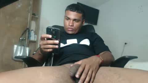 Snapshot of demol_latin chatting on 9, 4, 2026 MASTER DAV online show from 9, 4, 2026