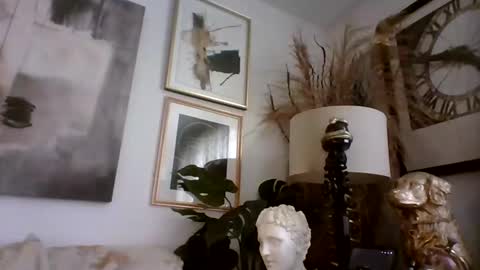 Snapshot of denboisvin2043 chatting on 16, 2, 2025 denboisvin2043 online show from 16, 2, 2025
