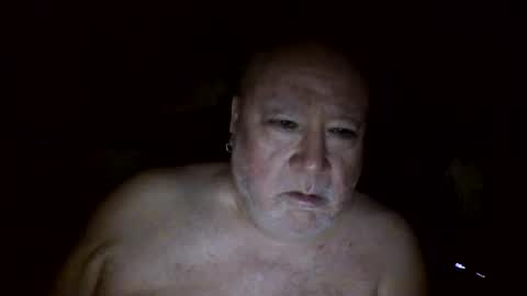Snapshot of denboisvin2043 chatting on 11, 10, 2025 denboisvin2043 online show from 11, 10, 2025