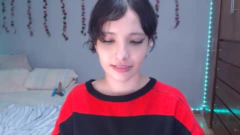 Snapshot of deni_bloom chatting on 10, 1, 2025 Denisse    schedule Monday to Friday 1300-1900 mexican time Saturday-maybe it could be a surprise IDEPENDENT MODEL online show from 10, 1, 2025