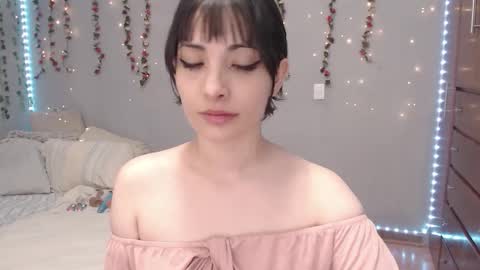 Snapshot of deni_bloom chatting on 31, 1, 2025 Denisse    schedule Monday to Friday 1300-1900 mexican time Saturday-maybe it could be a surprise IDEPENDENT MODEL online show from 31, 1, 2025