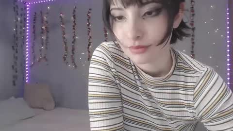 Snapshot of deni_bloom chatting on 21, 2, 2025 Denisse    schedule Monday to Friday 1300-1900 mexican time Saturday-maybe it could be a surprise IDEPENDENT MODEL online show from 21, 2, 2025