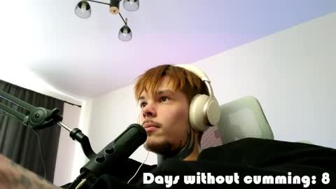 Snapshot of denis_here chatting on 13, 4, 2026 Denis online show from 13, 4, 2026