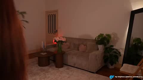 Snapshot of deniseone chatting on 10, 4, 2026 Denise online show from 10, 4, 2026