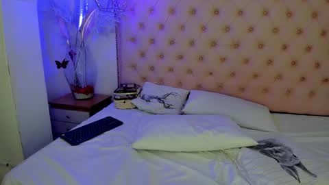 denisse_logan online show from 8, 3, 2026