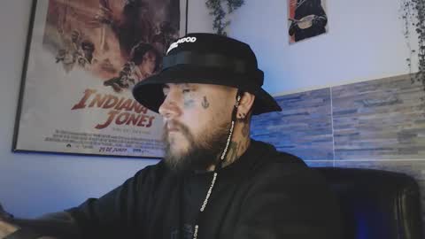 Snapshot of denjig chatting on 22, 3, 2026 Oliver online show from 22, 3, 2026