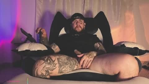 Snapshot of denjig chatting on 22, 4, 2026 Oliver online show from 22, 4, 2026