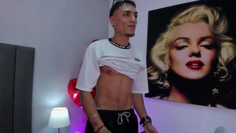 Snapshot of dennis_kinsey chatting on 16, 2, 2026 Dennis Kinsey online show from 16, 2, 2026