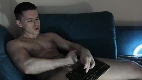 Snapshot of dennis_night chatting on 31, 3, 2026 Den online show from 31, 3, 2026