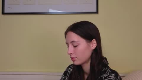 Snapshot of denniseforline chatting on 21, 9, 2025 Olivia online show from 21, 9, 2025