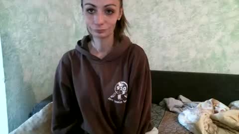 Snapshot of dennisxcarol chatting on 9, 4, 2026 DennisXCarol online show from 9, 4, 2026