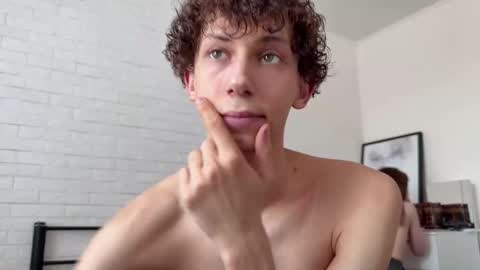 Snapshot of denobluora chatting on 8, 3, 2025 Jasper   online show from 8, 3, 2025