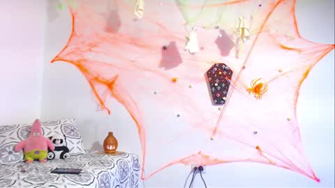 Snapshot of densellwalker chatting on 29, 10, 2025 densellwalker online show from 29, 10, 2025