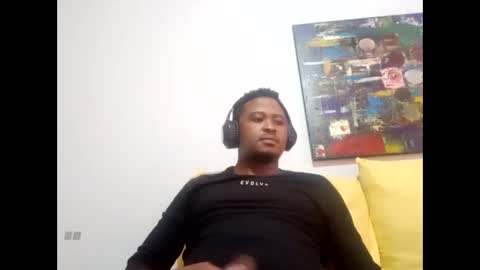 Snapshot of dentzo chatting on 12, 4, 2026 mastER blACK online show from 12, 4, 2026