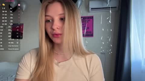 Snapshot of deonnagarn chatting on 13, 4, 2026 Vi Victoria online show from 13, 4, 2026