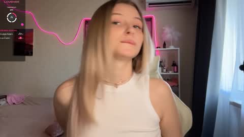 Snapshot of deonnagarn chatting on 19, 4, 2026 Vi Victoria online show from 19, 4, 2026