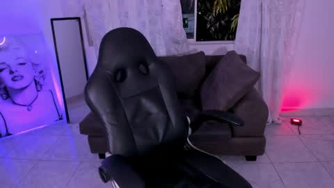 Snapshot of dereck_boyy_ chatting on 16, 4, 2026 Dereck Boy online show from 16, 4, 2026