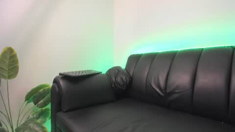 Snapshot of dereck_g chatting on 14, 6, 2026 dereck_g online show from 14, 6, 2026