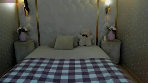 Derek online show from 22, 12, 2025