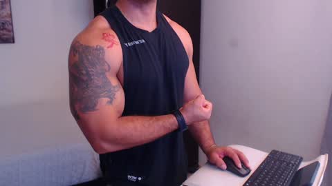 Snapshot of derek_group chatting on 23, 12, 2024 Derek online show from 23, 12, 2024