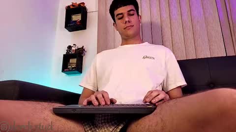 Snapshot of derek_stud_ chatting on 19, 9, 2025 Derek independent model online show from 19, 9, 2025