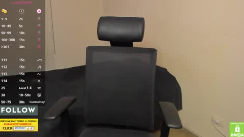 Snapshot of derekcb chatting on 23, 10, 2025 Derekcb online show from 23, 10, 2025