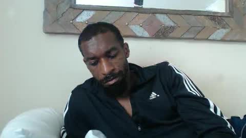 Snapshot of derekthetruth2 chatting on 15, 10, 2025 derekthetruth2 online show from 15, 10, 2025