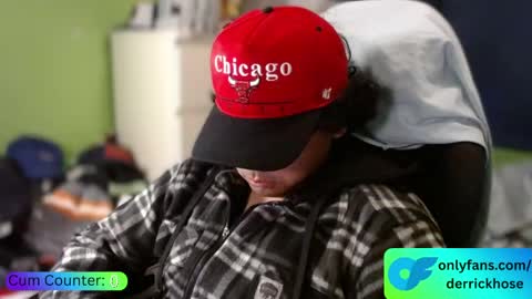 Snapshot of derrick_hose chatting on 27, 4, 2026 Derrick Hose online show from 27, 4, 2026