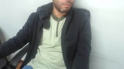 Snapshot of derrik_ chatting on 22, 4, 2026 online show from 22, 4, 2026