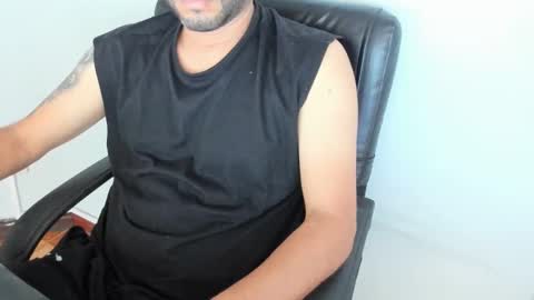 Snapshot of derrik_ chatting on 18, 5, 2026 online show from 18, 5, 2026