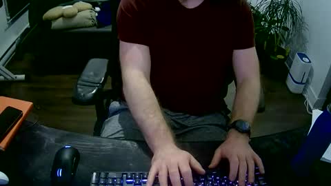 Snapshot of desdisdes chatting on 6, 4, 2026 desdisdes online show from 6, 4, 2026